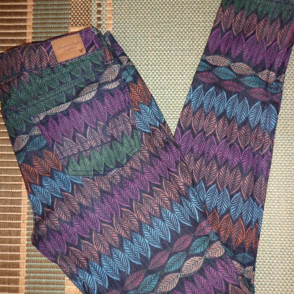 American Eagle Outfitters Pants - American Eagle Outfitters Stretch Jeggings 4 Leaf/Feather Multicolored Zip Leg